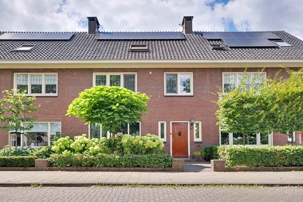Te koop: Uniek wonen in hartje Zevenaar – karakter, comfort en luxe in één!